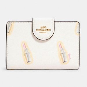 Coach Lipstick Print Medium Corner Zip